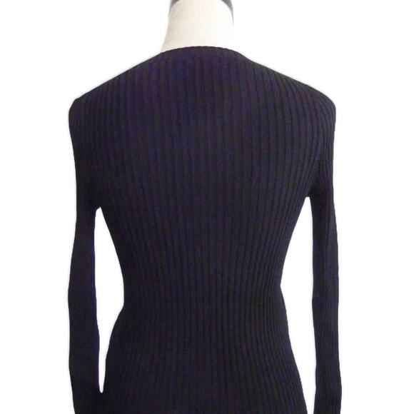 NWOT Everlane Viscose Knit Crew Rib Black Top Size S - Picture 3 of 5